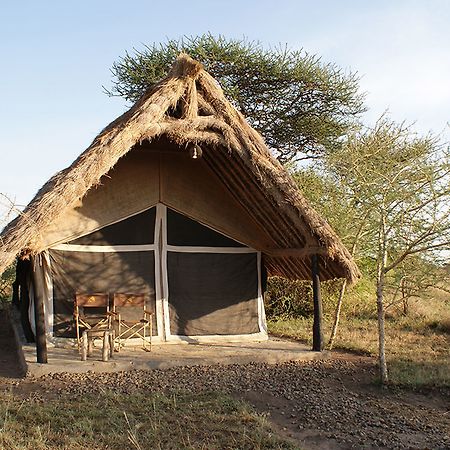 Robanda Safari Camp Hotel Serengeti Exterior photo